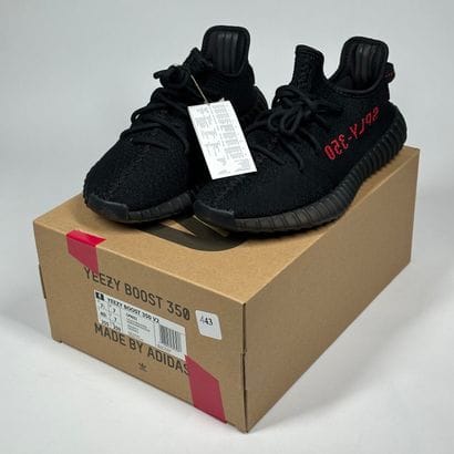 ADIDAS / YEEZY
Un lot de 5 paires de baskets...