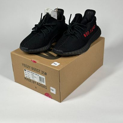 ADIDAS / YEEZY
A set of 5 pairs of low-top...