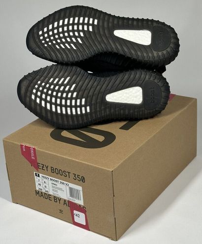 ADIDAS / YEEZY
Un lot de 5 paires de baskets...