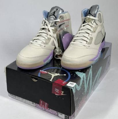 NIKE / JORDAN x DJ KHALED
A pair of high-top...