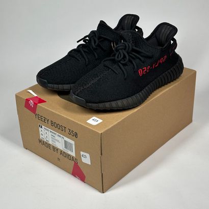 ADIDAS / YEEZY
A set of 5 pairs of low-top...