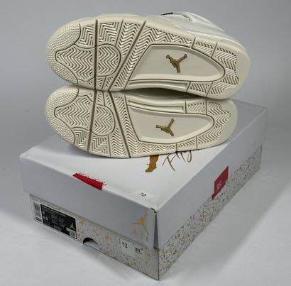 NIKE / JORDAN
A pair of semi-mounted sneakers
Model...