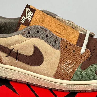 NIKE / JORDAN
A pair of low-top sneakers,
Model...