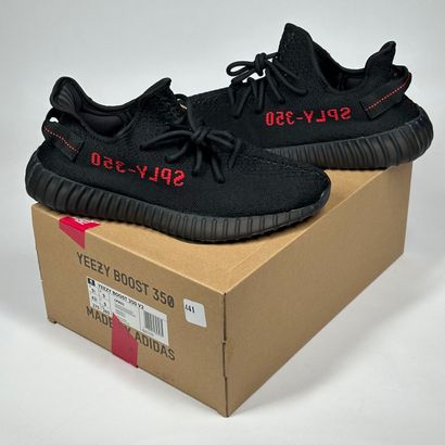 ADIDAS / YEEZY
Un lot de 5 paires de baskets...