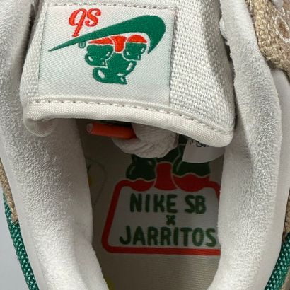 NIKE SB x JARRITOS
A pair of low-top sneakers,
Model...