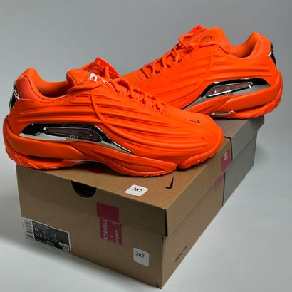 NIKE x NOCTA
A pair of semi-mounted sneakers,
Model...