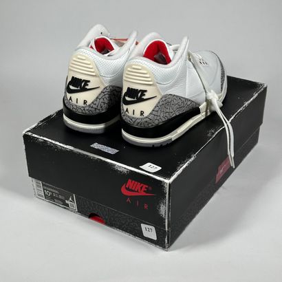 NIKE / JORDAN
Une paire de basket basse,
Modèle...