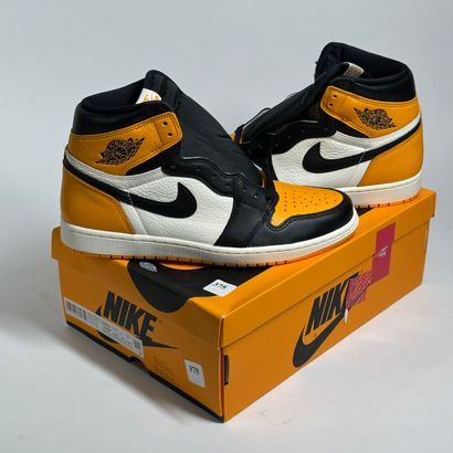 NIKE / JORDAN
A pair of high-top sneakers
Model...