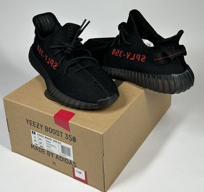ADIDAS / YEEZY
Un lot de 5 paires de baskets...