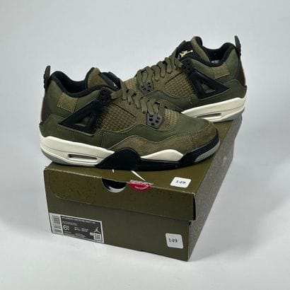 NIKE / JORDAN
Une paire de basket semi montante,
Modèle...