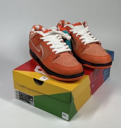 NIKE SB
Une paire de basket basse,
Modèle...