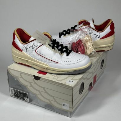 NIKE / JORDAN X OFF-WHITE
Une paire de basket...