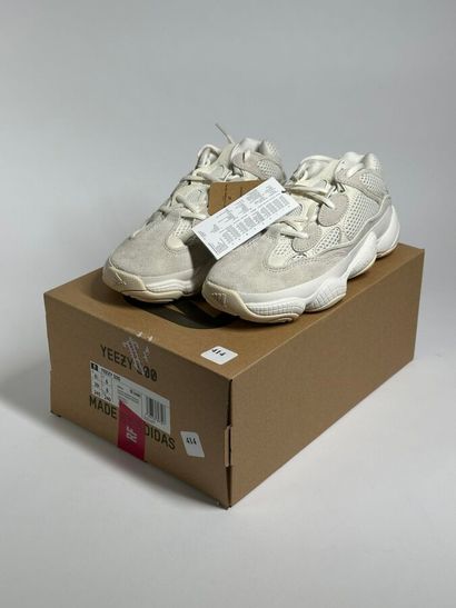 ADIDAS / YEEZY
A pair of low-top sneakers,
Model...