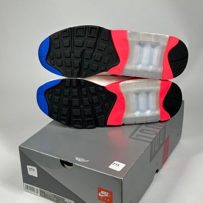 NIKE
Une paire de basket basse,
Modèle :...