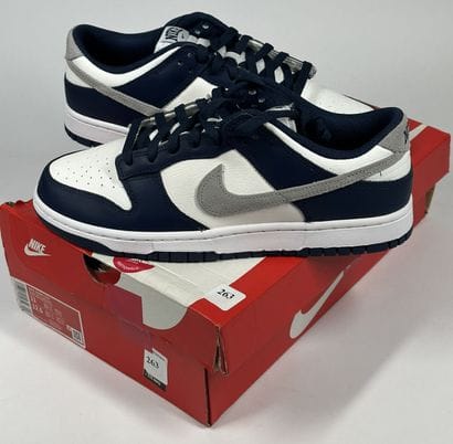 NIKE
Une paire de basket basse,
Modèle :...