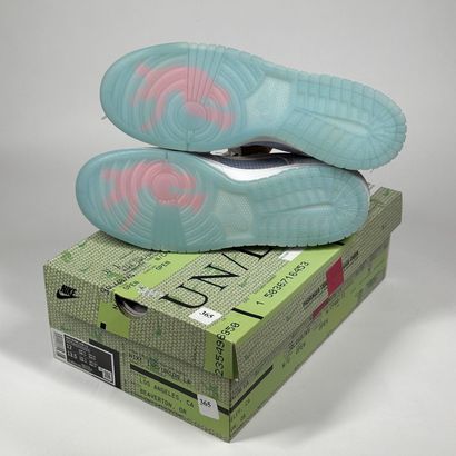 NIKE SB x UNION LOS ANGELES 
A pair of low-top...