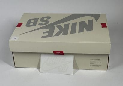 NIKE SB x RAYSSA LEAL 
A pair of low-top...