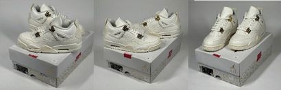 NIKE / JORDAN
A set of 3 pairs of semi-mounted...