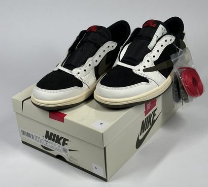 NIKE / JORDAN x TRAVIS SCOTT 
Une paire de...
