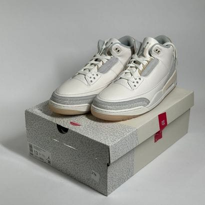 NIKE / JORDAN
Une paire de basket semi montante,
Modèle...