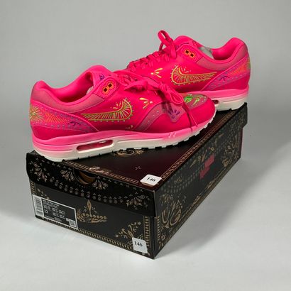 NIKE
Une paire de basket basse,
Modèle :...