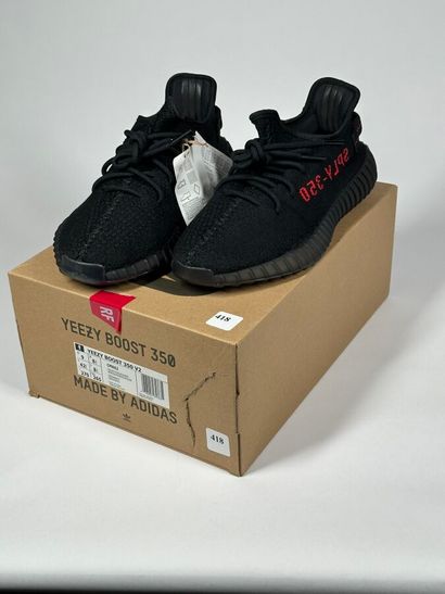 ADIDAS / YEEZY
Une paire de basket basse,
Modèle...