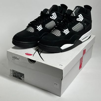 NIKE / JORDAN
Une paire de basket semi montante,
Modèle...