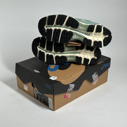 ASICS x KITH
A pair of low-top sneakers,
Model...