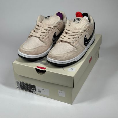 17
NIKE SB x ALBINO & PRETO
A pair of low-top...