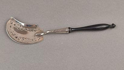 PARIS 1803-1809
Pelle à sardine en argent...