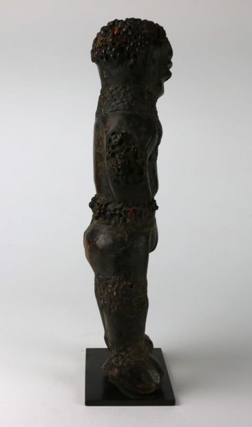 VERE Nigeria
Importante et ancienne statue...