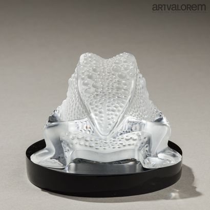 LALIQUE FRANCE
Crapaud en verre moulé pressé,...