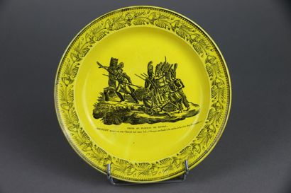 MONTEREAU, XIXe siècle
Assiette en faïence...