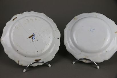STRASBOURG XVIIIe siècle. 
Deux assiettes...