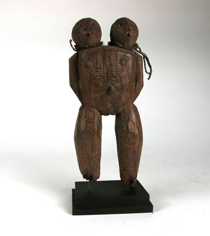 LOSSO Togo
Rare statuette bicéphale en bois...