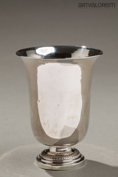 DEPARTEMENT 1819-1838
Timbale en argent 950°/°°...