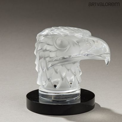 LALIQUE FRANCE
Mascotte tête d'aigle en verre...