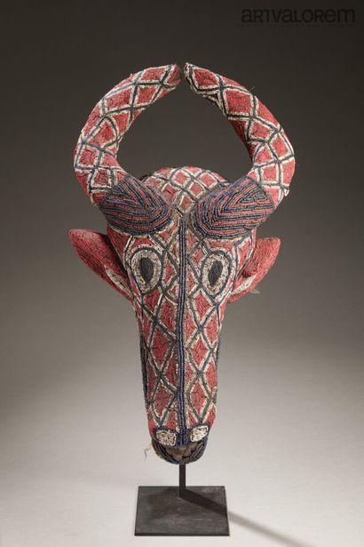 BAROUM Cameroun
Important masque buffle en...