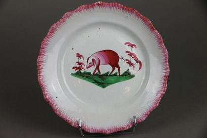 LES ISLETTES
Assiette en faïence à décor...
