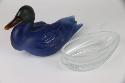 DAUM FRANCE
Bonbonnière canard en cristal...