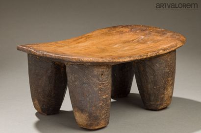 SENUFO Côte d'ivoire
Petit tabouret de lavandière...
