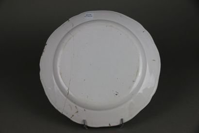 LES ISLETTES
Plat en faïence émaillée polychrome...