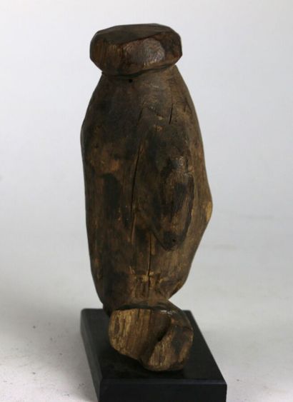 LOSSO Togo
Statuette en bois de style rare
H....