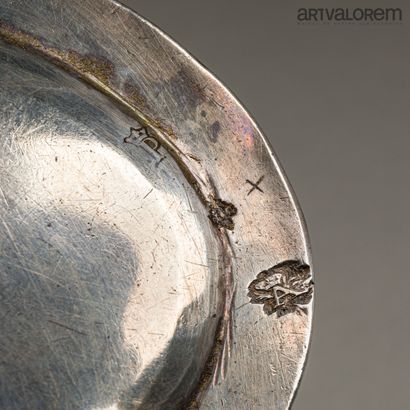 PARIS 1750-1756
Plat ovale en argent à contours...