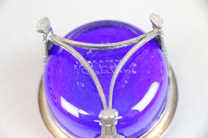 PARIS 1803-1809 
-Saleron tripode en argent...