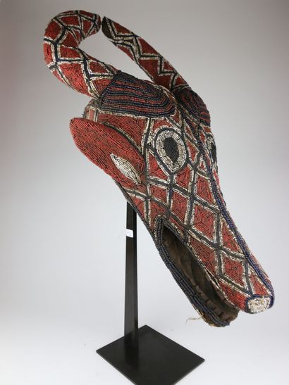 BAROUM Cameroun
Important masque buffle en...
