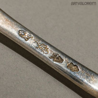 TROYES 1739-1740
Deux couverts en argent,...