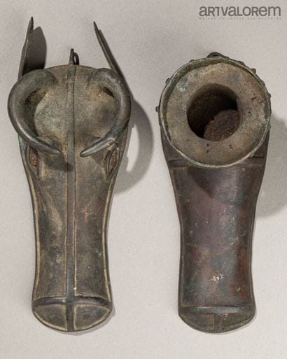 BINI Nigéria
Boîte en bronze avec couvercle...