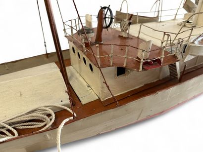 Two-masted trawler in sheet metal and wood,...