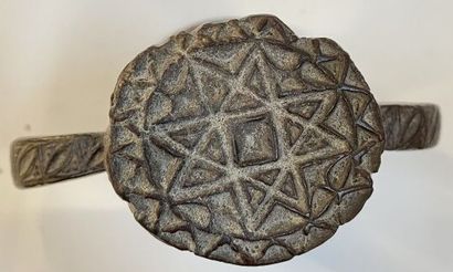 BERBER (Morocco)
Wooden stamp superbly decorated...